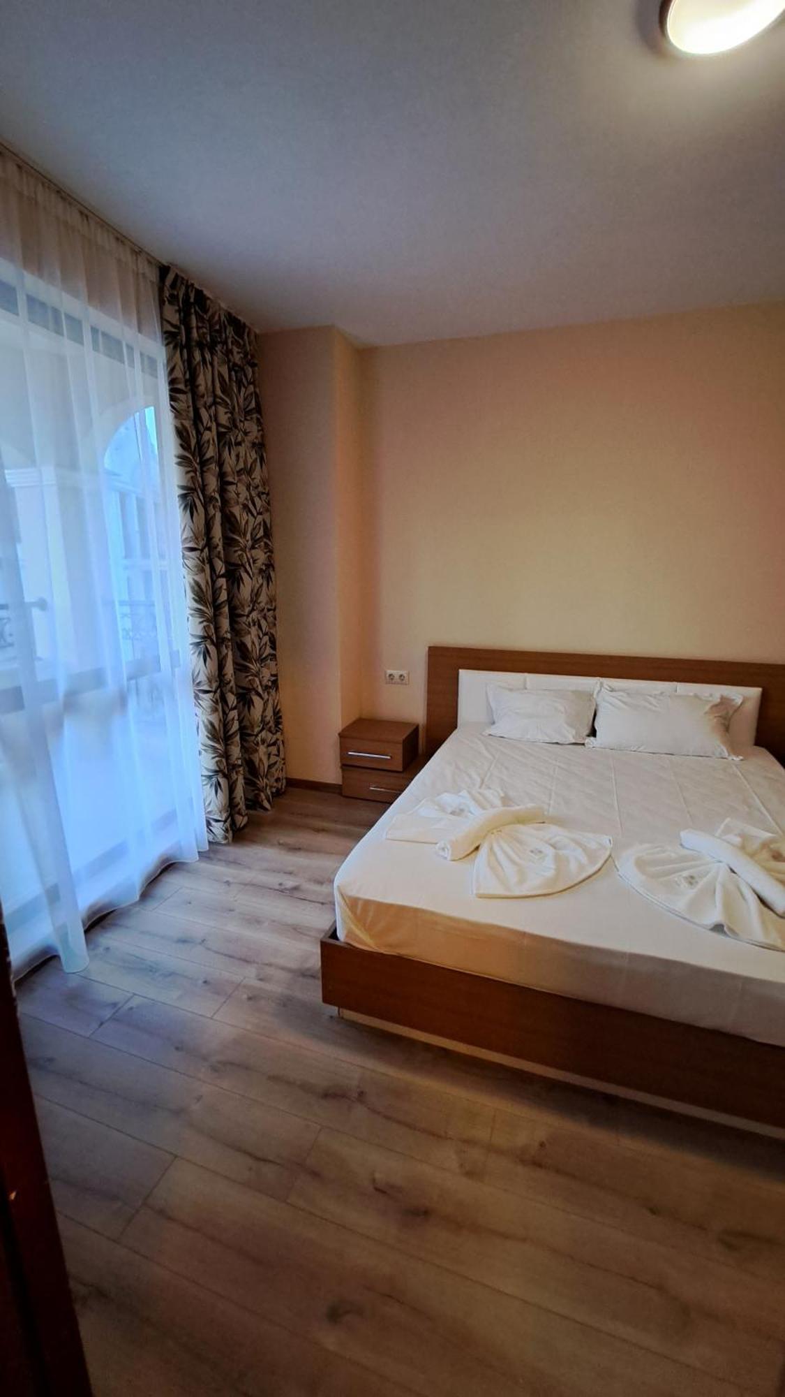 Hotel Seasons 3 Slantchev Briag Extérieur photo