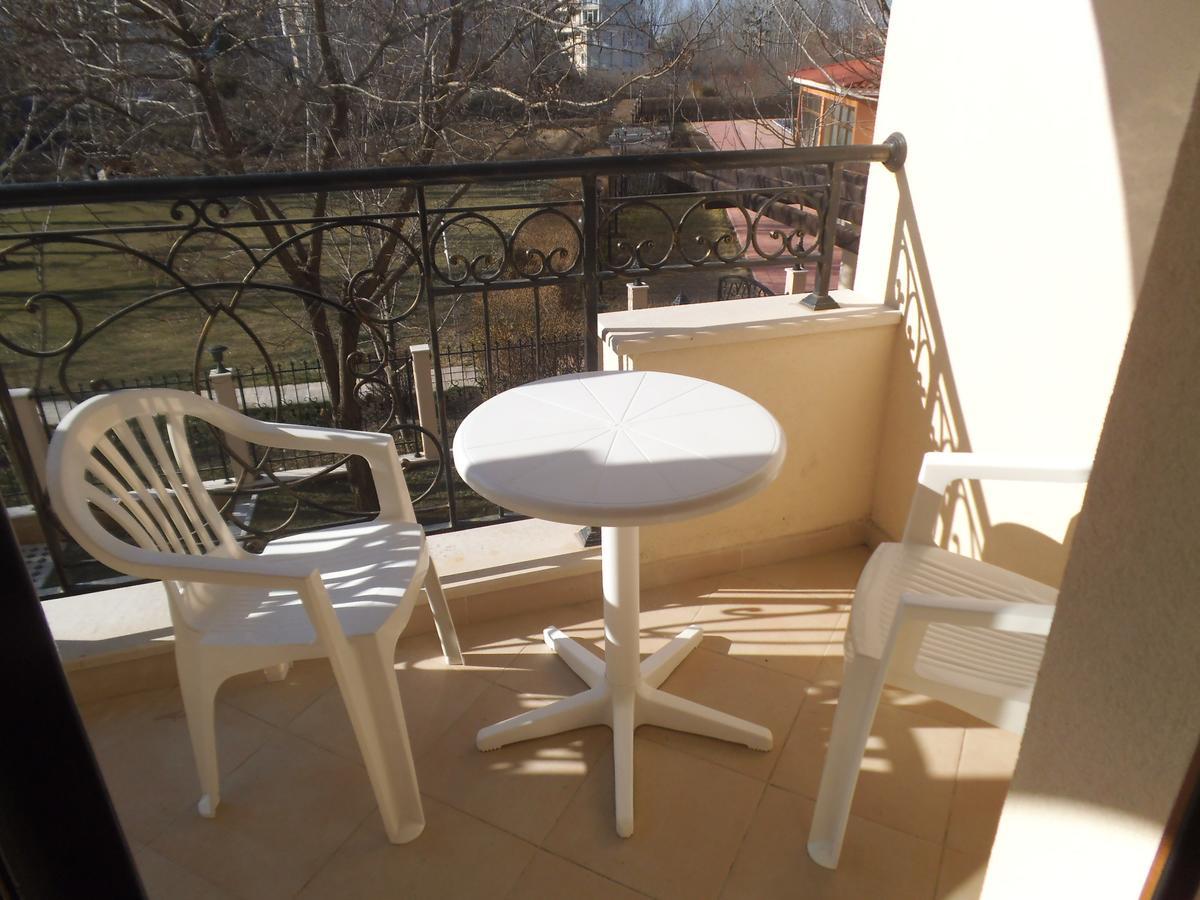 Hotel Seasons 3 Slantchev Briag Extérieur photo