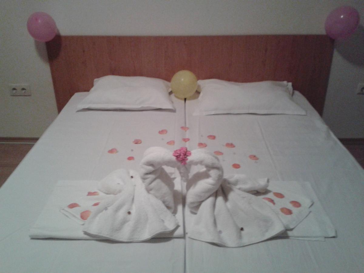 Hotel Seasons 3 Slantchev Briag Extérieur photo